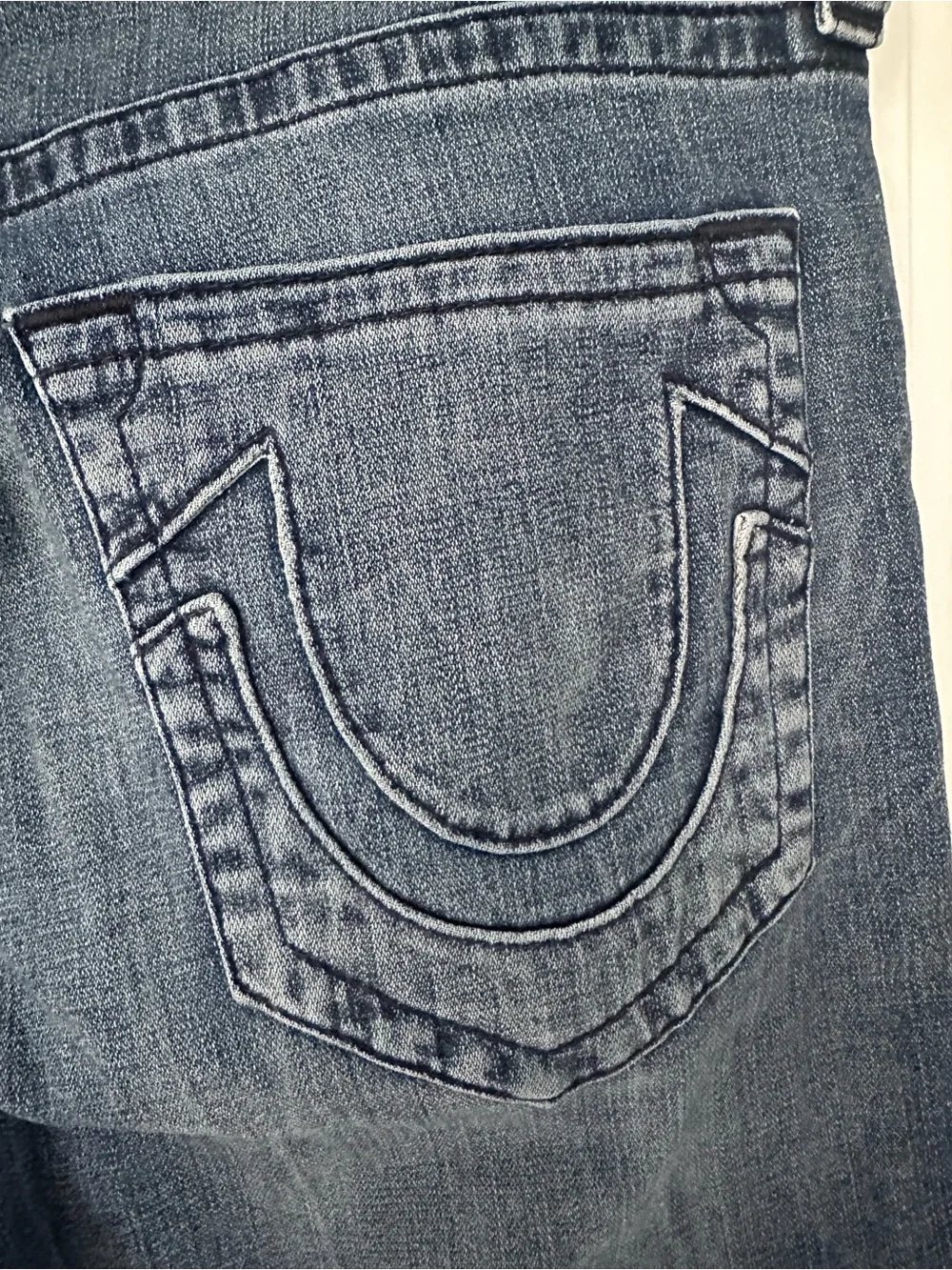 True Religion World Tour Men’s Jeans Size 32 Medium Wash Horseshoe